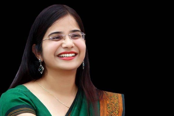 Swati Meena IAS